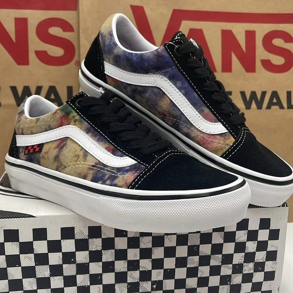 Vans WMNS Skate Old Skoo Tie-Dye Terry Black/Multi
VN0A5FCBBML Sneakers - Picture 4 of 16